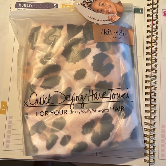 Kitsch Accessories Nib Kitsch Hair Towel Poshmark
